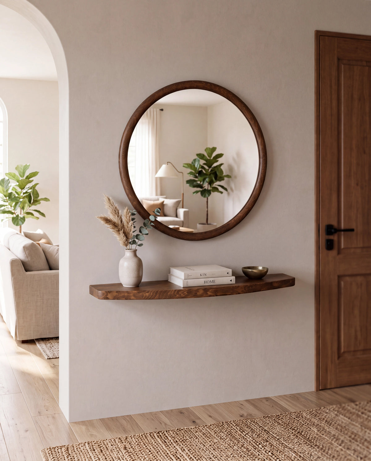 Ronde wandspiegel van massief hout met plank, 85 cm, boven een dressoir